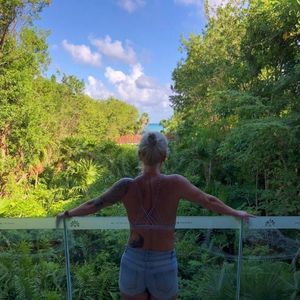 Meet your Posher, Joanna